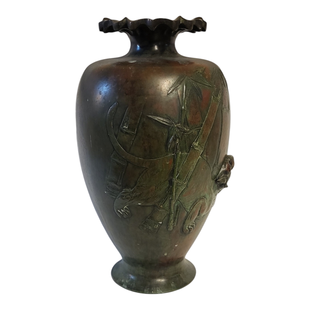 A JAPANESE MEIJI PERIOD HEAVY BRONZE VASE Decorated in relief with a tiger stalking through a bamboo - Image 2 of 11