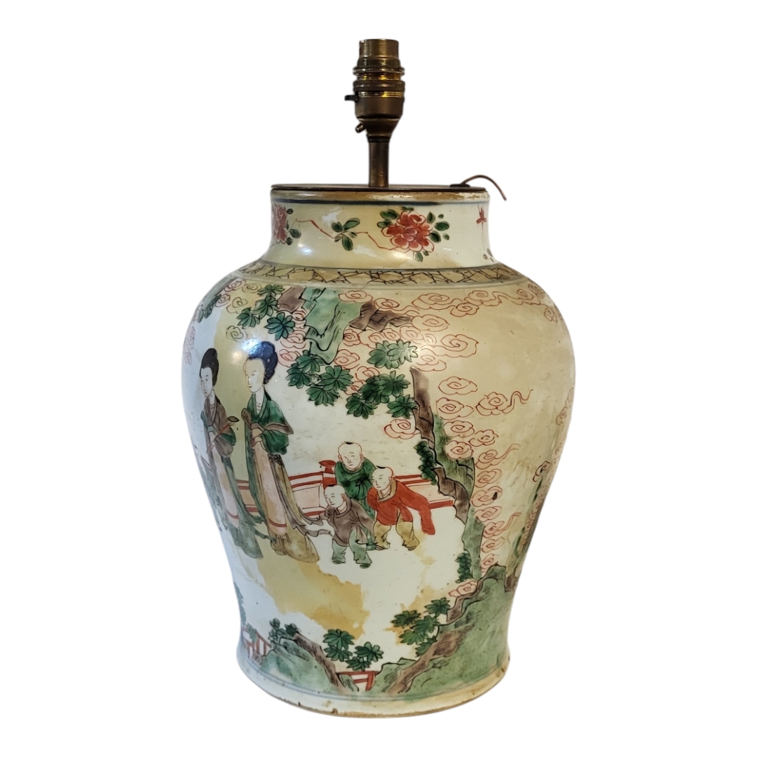 AN 18TH CENTURY CHINESE FAMILLE ROSE HARD PASTE PORCELAIN BALUSTER LAMP BASE Enamelled in polychrome - Image 2 of 7