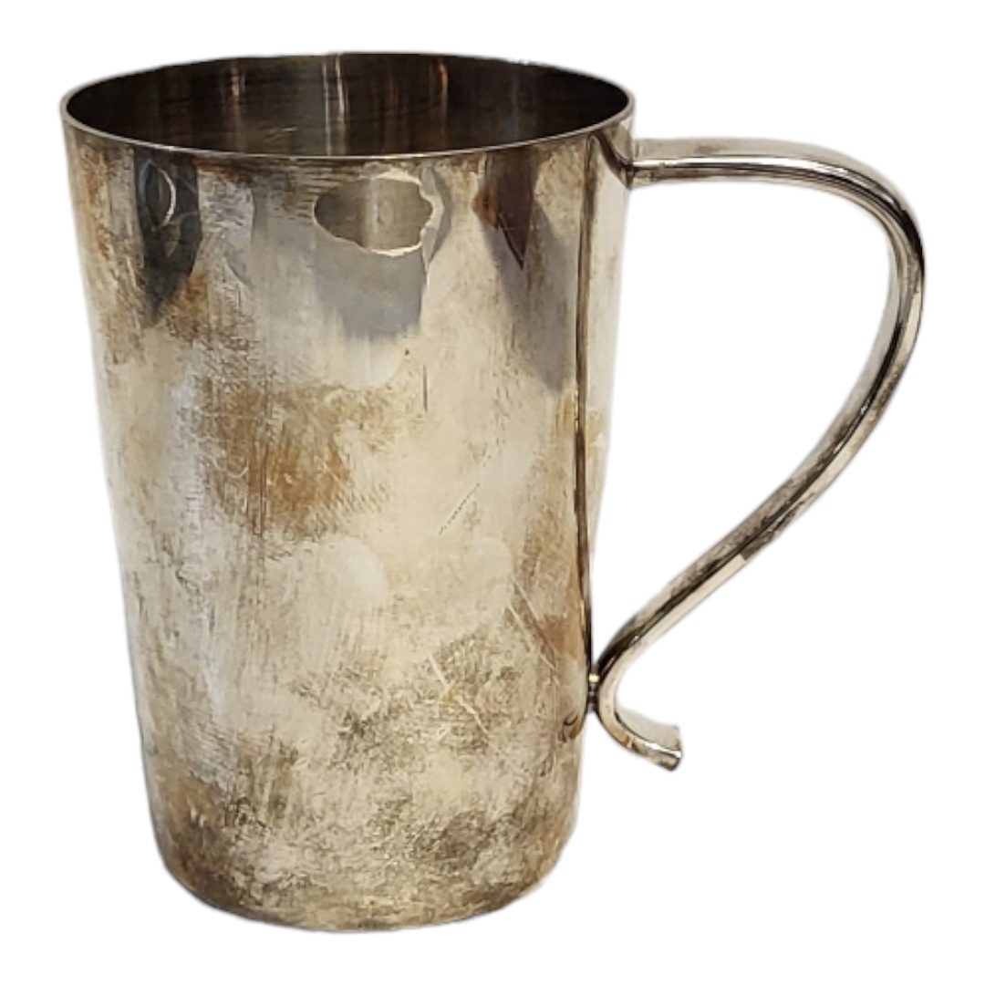 A SOLID SILVER TANKARD OF PLAIN DESIGN With hollow handle, London, 1973, by J.R.N., engraved to - Image 2 of 5