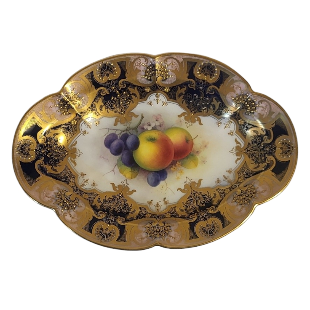 A. SHUCK FOR ROYAL WORCESTER, SIX PIECE PART DESSERT SERVICE Painted with fallen fruit, comprising - Bild 18 aus 21