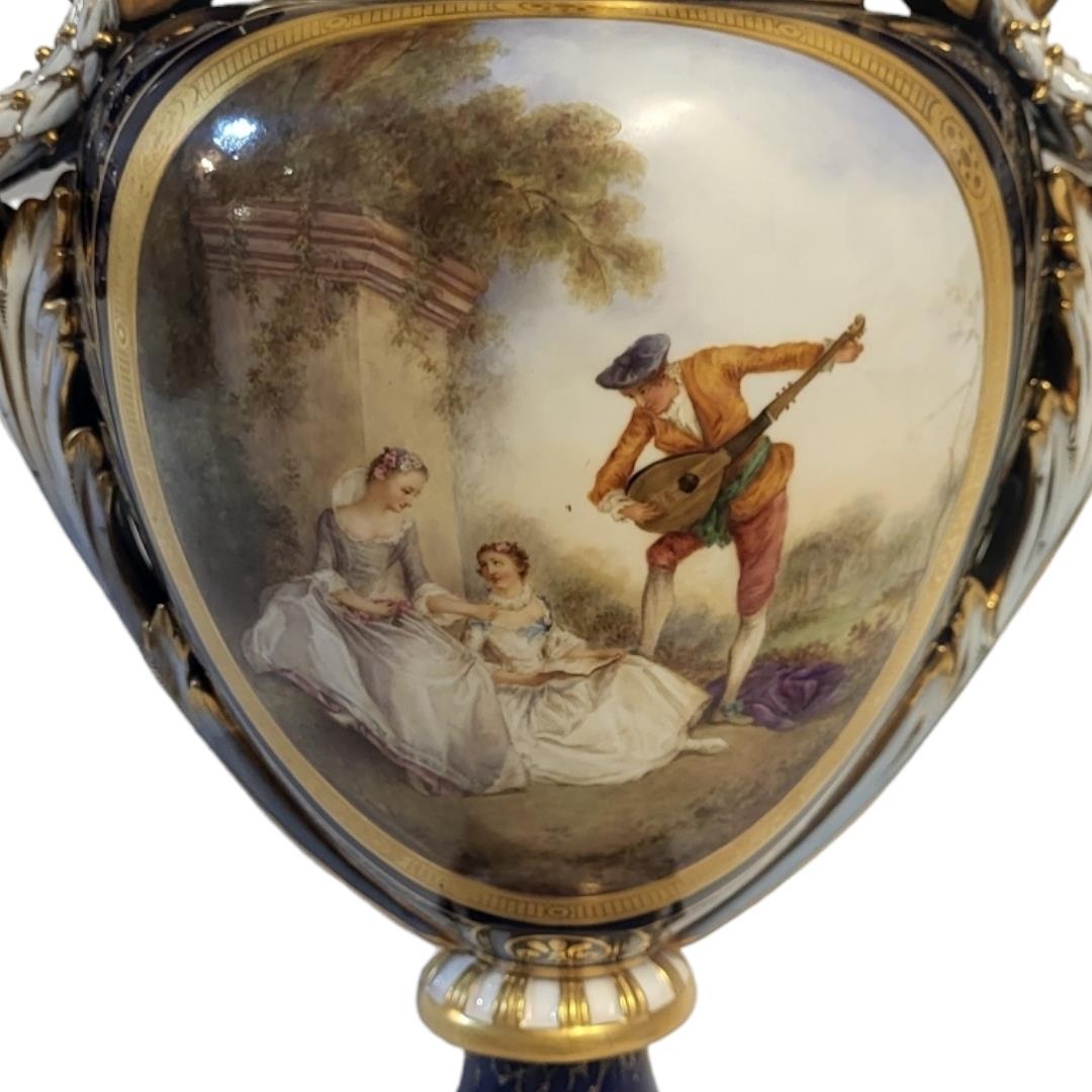 HAWKINS FOR ROYAL WORCESTER, AN IMPRESSIVE AMPHORA SHAPED JEWELLED PEDESTAL LIDDED VASE AND COVER - Image 19 of 19