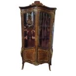 A 19TH CENTURY FRENCH KINGWOOD, GILT BRONZE AND FLORAL MARQUETRY AND PARQUETRY INLAID DISPLAY