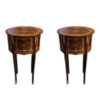 A PAIR OF CONTINENTAL WALNUT AND FLORAL MARQUETRY INLAID OVAL SIDE TABLES, Having an arrangement