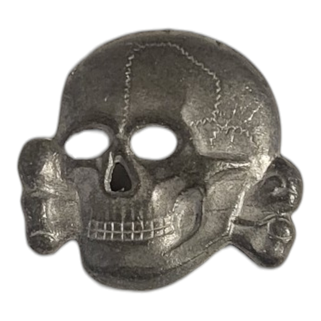 A GERMAN SS VISOR CAP SKULL RZM M1/24. Condition: good