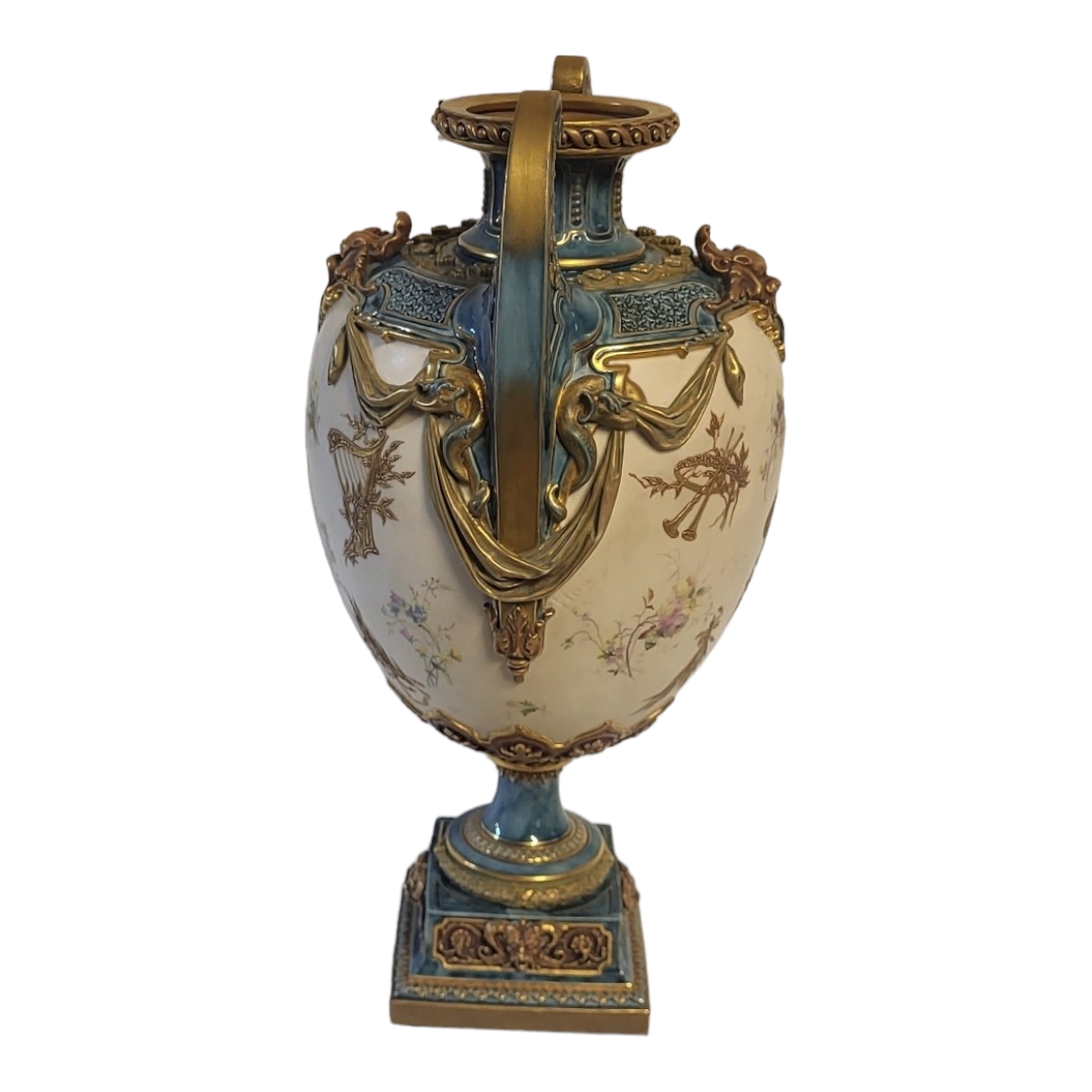 ROYAL WORCESTER, A LOUIS XVI ROCOCO STYLE JEWELLED TWIN HANDLED CENTREPIECE VASE On square - Image 6 of 15