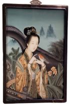 A LATE 19TH/EARLY 20TH CENTURY CHINESE LATE QING DYNASTY PERIOD REVERSE GLASS PAINTING OF A NOBLE