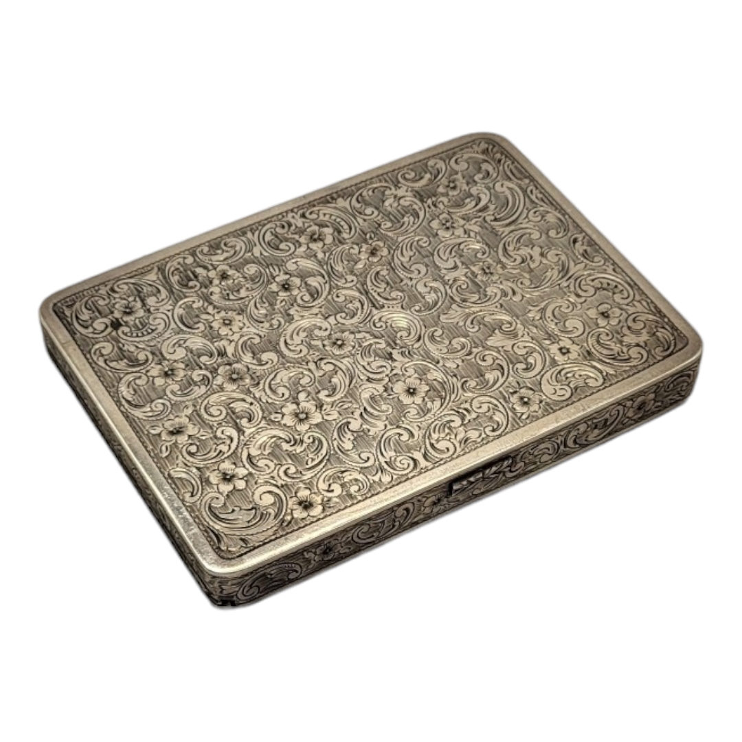 AN UNUSUAL EARLY 20TH CENTURY CONTINENTAL SILVER CIGARETTE CASE Having two spring loaded doors, - Image 4 of 4