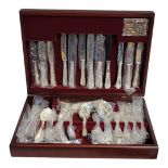A CHINACRAFT OF LONDON, A SHEFFIELD SILVER PLATED COMPLETE CANTEEN OF CUTLERY FOR EIGHT, CIRCA
