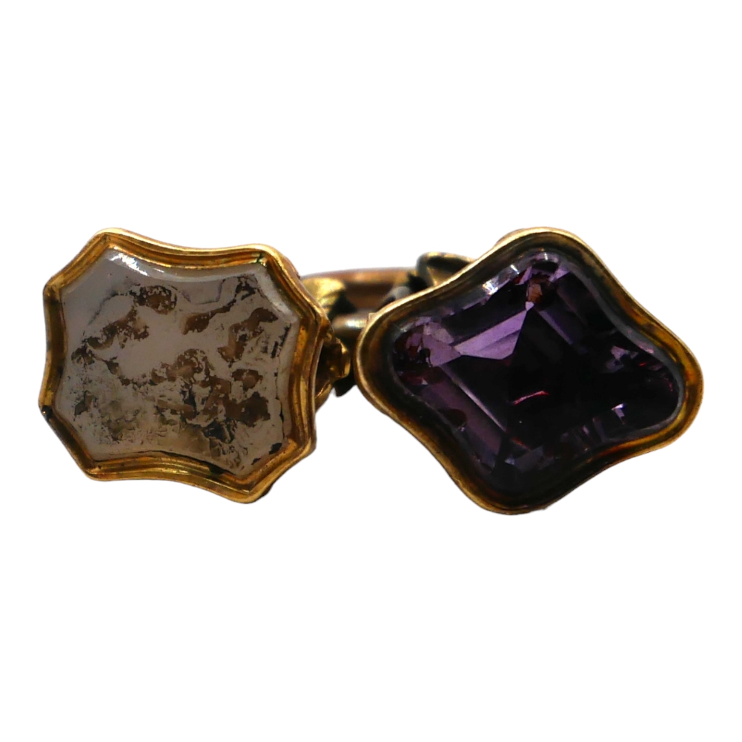 TWO VICTORIAN YELLOW METAL, AMETHYST AND AGATE FOB SEALS, YELLOW METAL TESTED AS 18CT YELLOW GOLD - Image 2 of 2