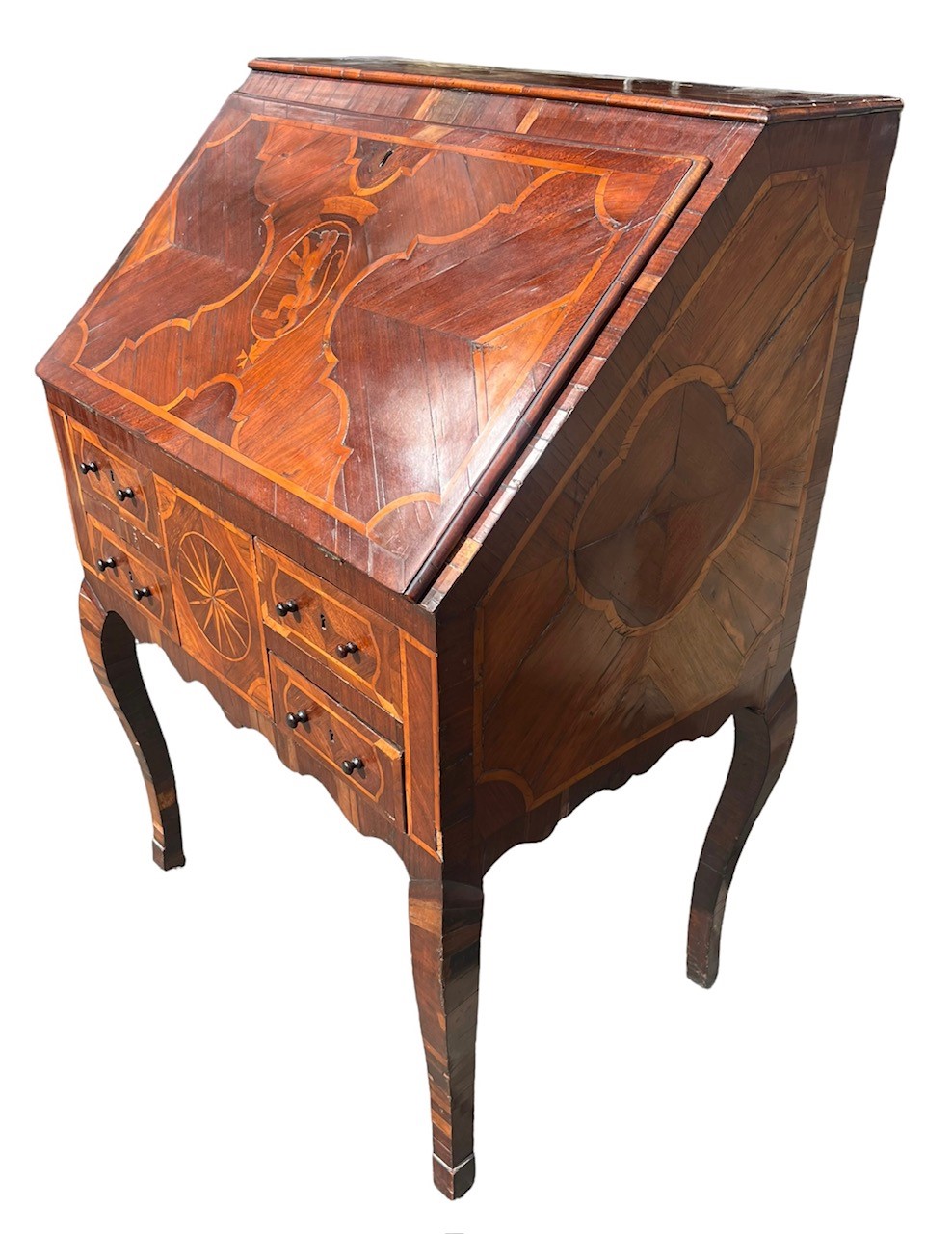 AN 18TH CENTURY MALTESE WALNUT AND MARQUETRY INLAID WRITING BUREAU The fall front opening to - Image 3 of 8