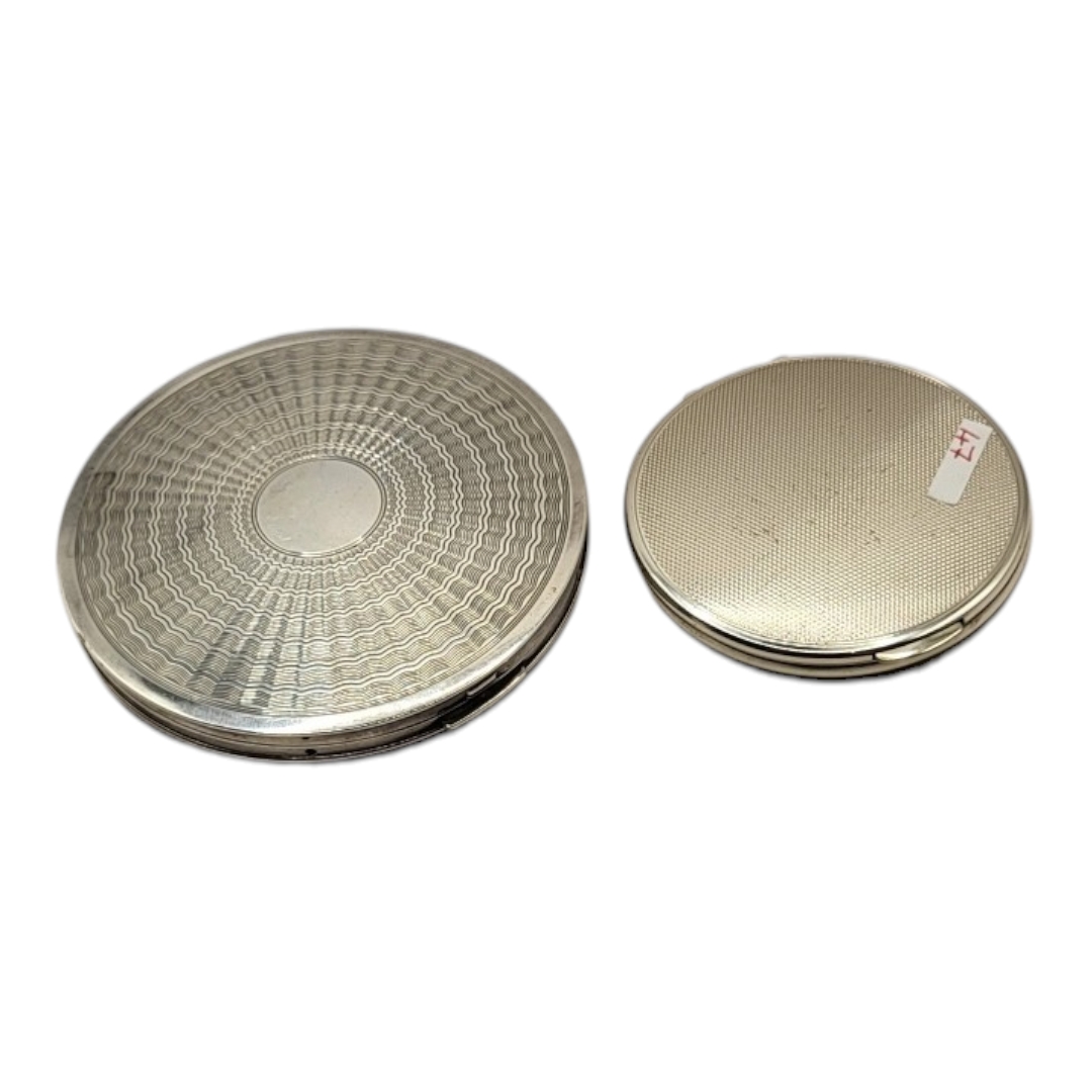 KIGU LTD, A 20TH CENTURY MIRRORED SILVER COMPACT, HALLMARKED LONDON, 1967, TOGETHER WITH LARGER - Image 2 of 2