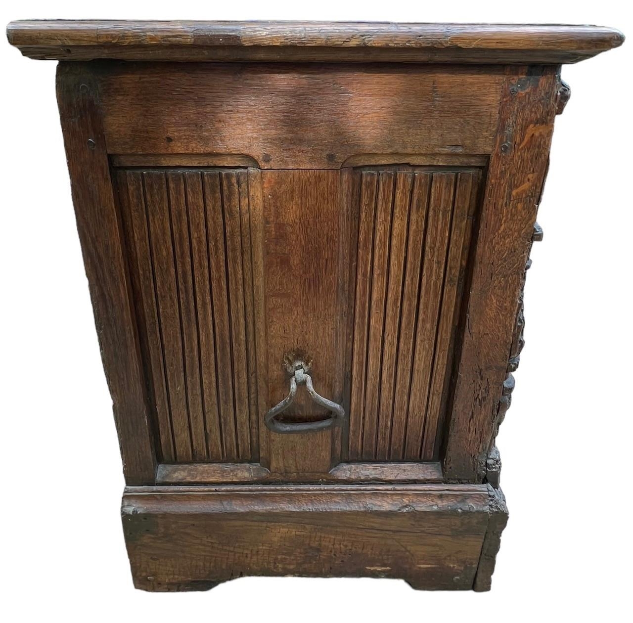 A 16TH CENTURY FRENCH, OAK COFFER with hinged lid above carved freeze decorated with swags and - Image 7 of 13