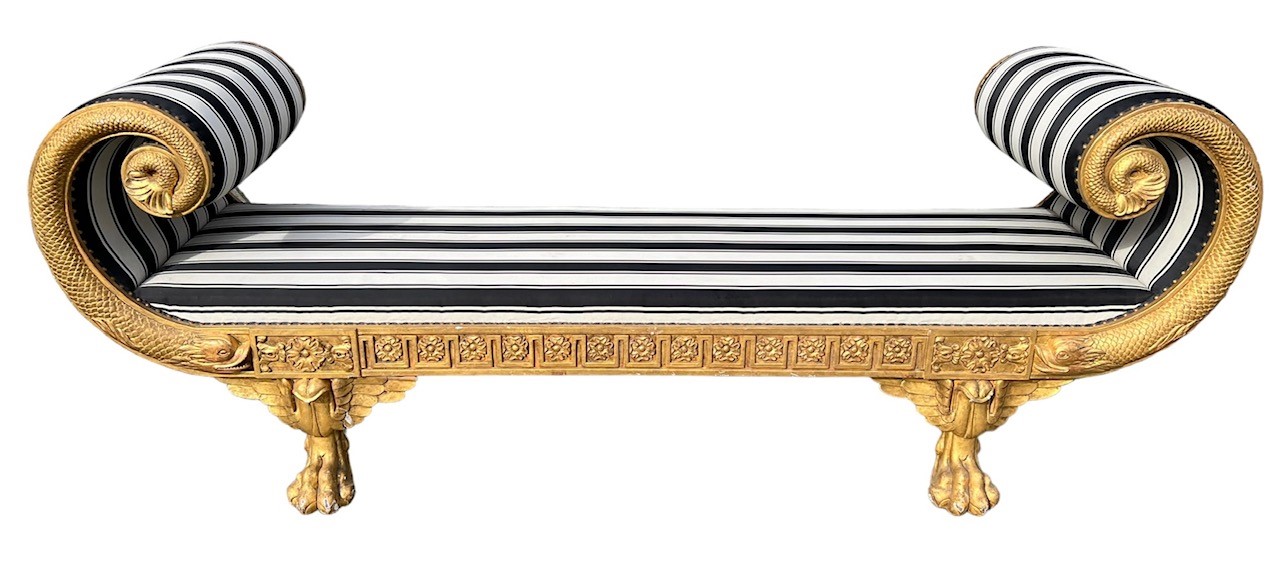 JONATHAN SAINSBURY LTD, A REGENCY DESIGN FREE STANDING CARVED GILTWOOD PAVILION DAYBED The scrolling - Image 2 of 4