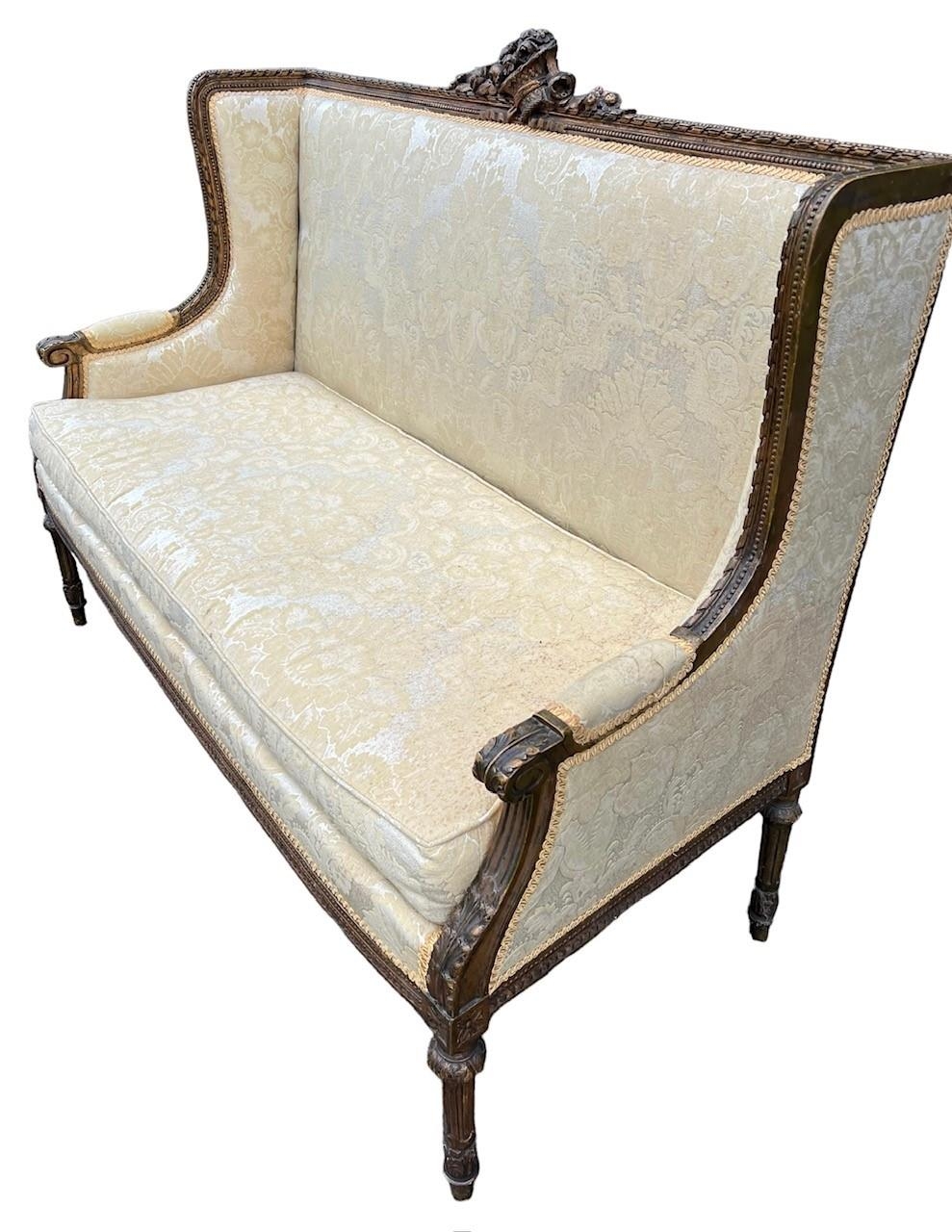 A 19TH CENTURY FRENCH LOUIS XVI DESIGN CARVED GILTWOOD WINGBACK SETTEE The back carved with a - Image 3 of 5