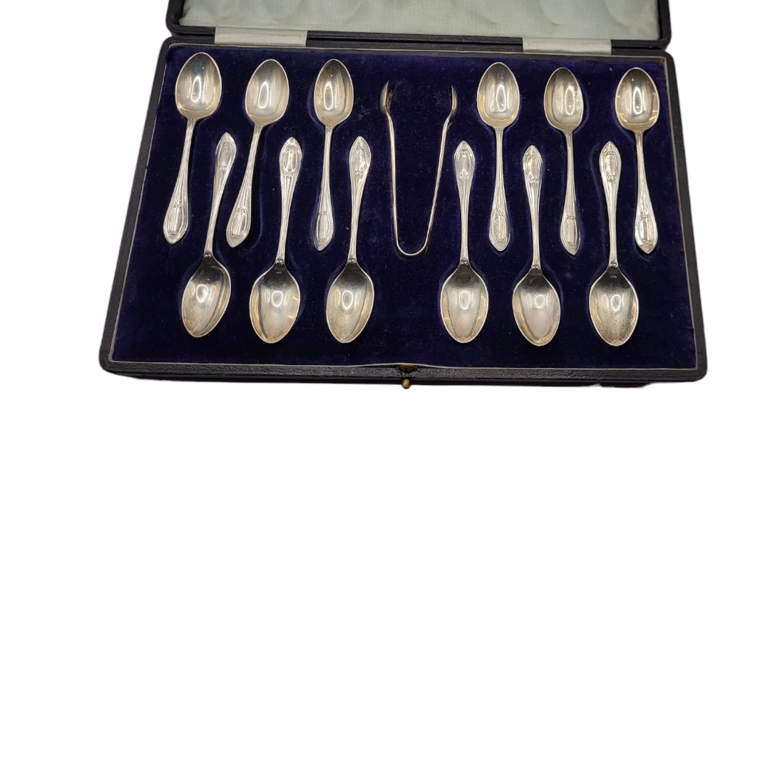 WALKER & HALL, A CASED SET OF TWELVE SILVER SPOONS & SUGAR TONGS, HALLMARKED SHEFFIELD, 1921, - Image 2 of 2