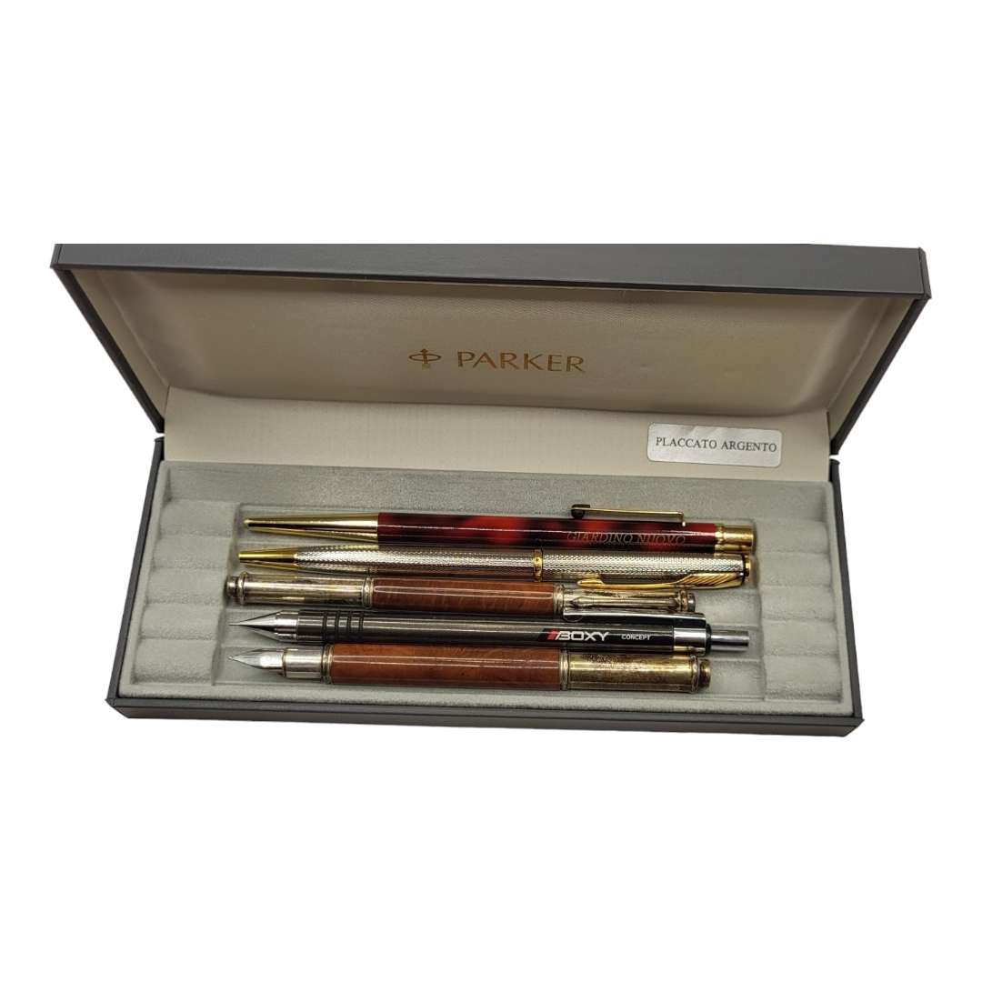 A COLLECTION OF 29 FOUNTAIN PENS, BALLPOINT PENS & PENCILS, TO INCLUDE EXAMPLES FROM MONT BLANC, - Image 10 of 15