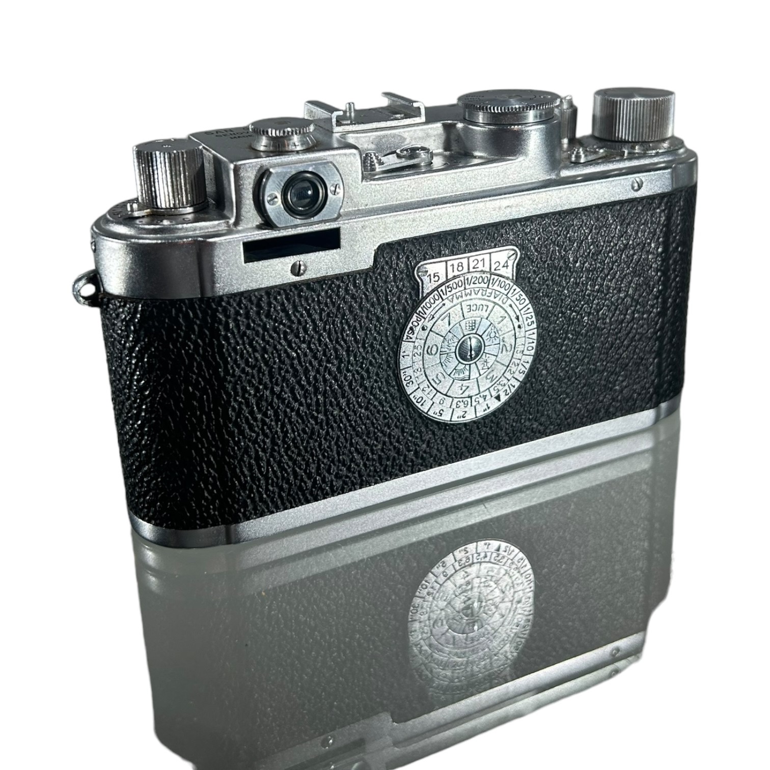 A 1950’S ITALIAN, SAN GIORGIO JANUA RANGFINDER CAMERA Cased, chrome, serial no. 450127, with San - Image 4 of 5