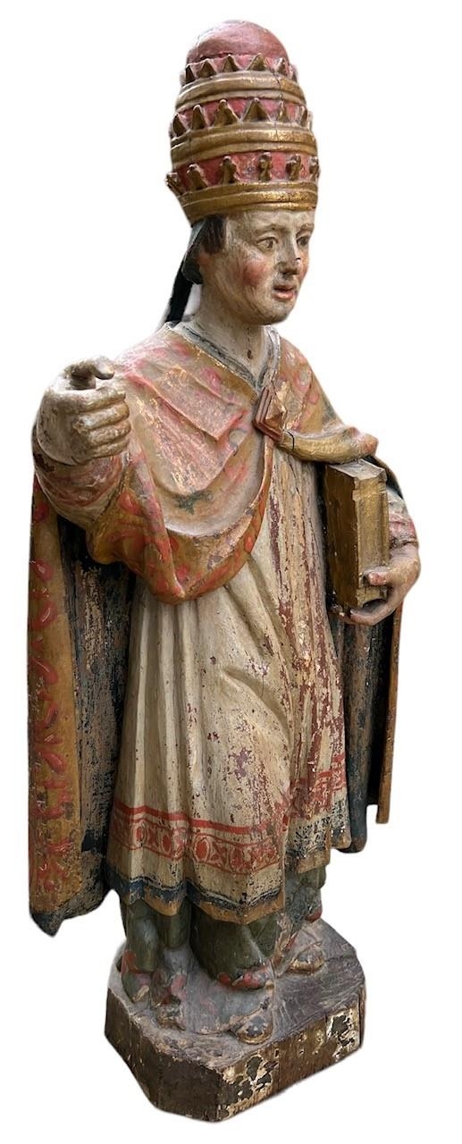 A LARGE 16TH/17TH CENTURY CARVED WOOD POLYCHROME AND GILDED STATUE OF A POPEWearing the triple - Image 2 of 9
