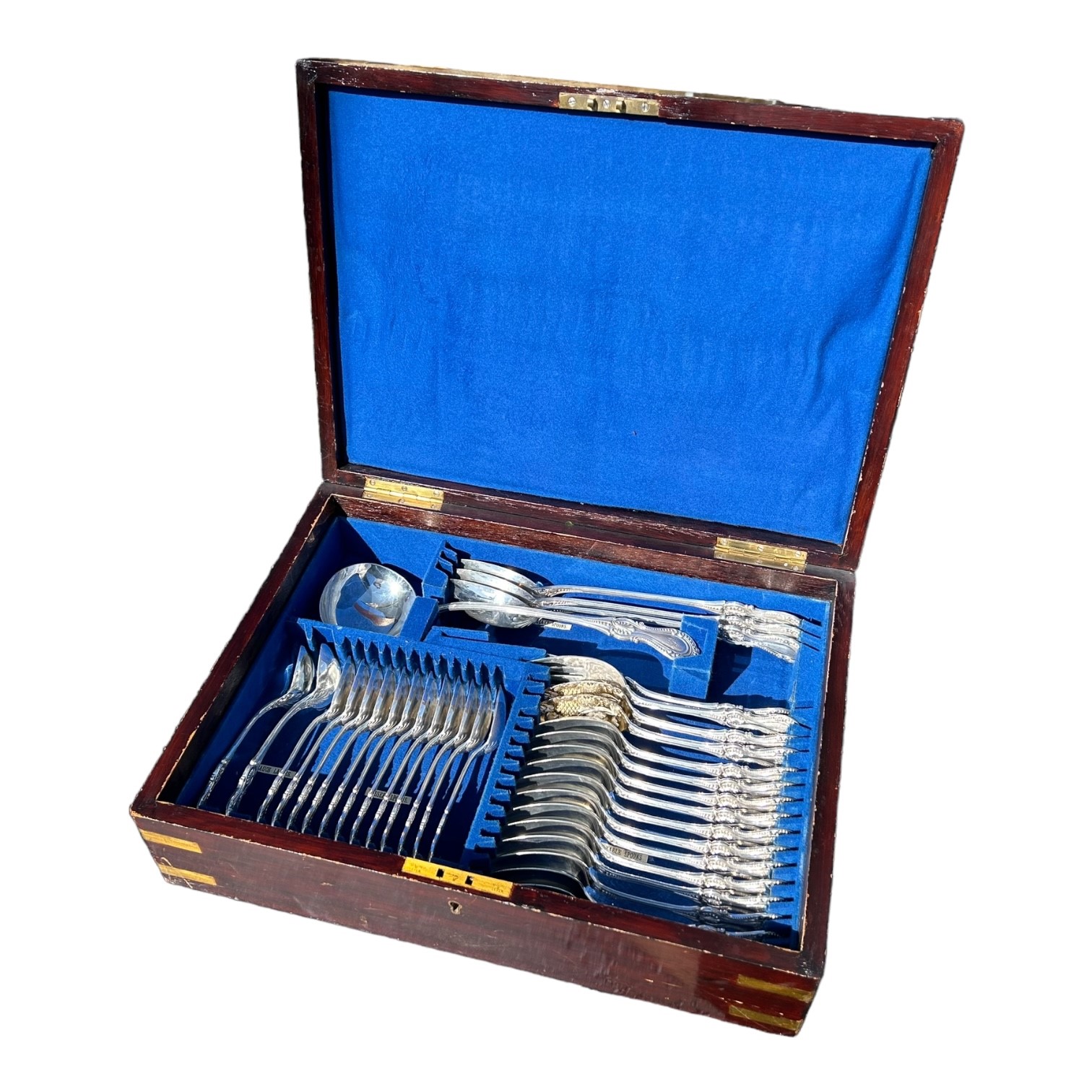 JOHN ROUND & SON LTD, A CASED VICTORIAN SILVER CANTEEN OF CUTLERY, 82 PIECES, HALLMARKED - Image 3 of 4