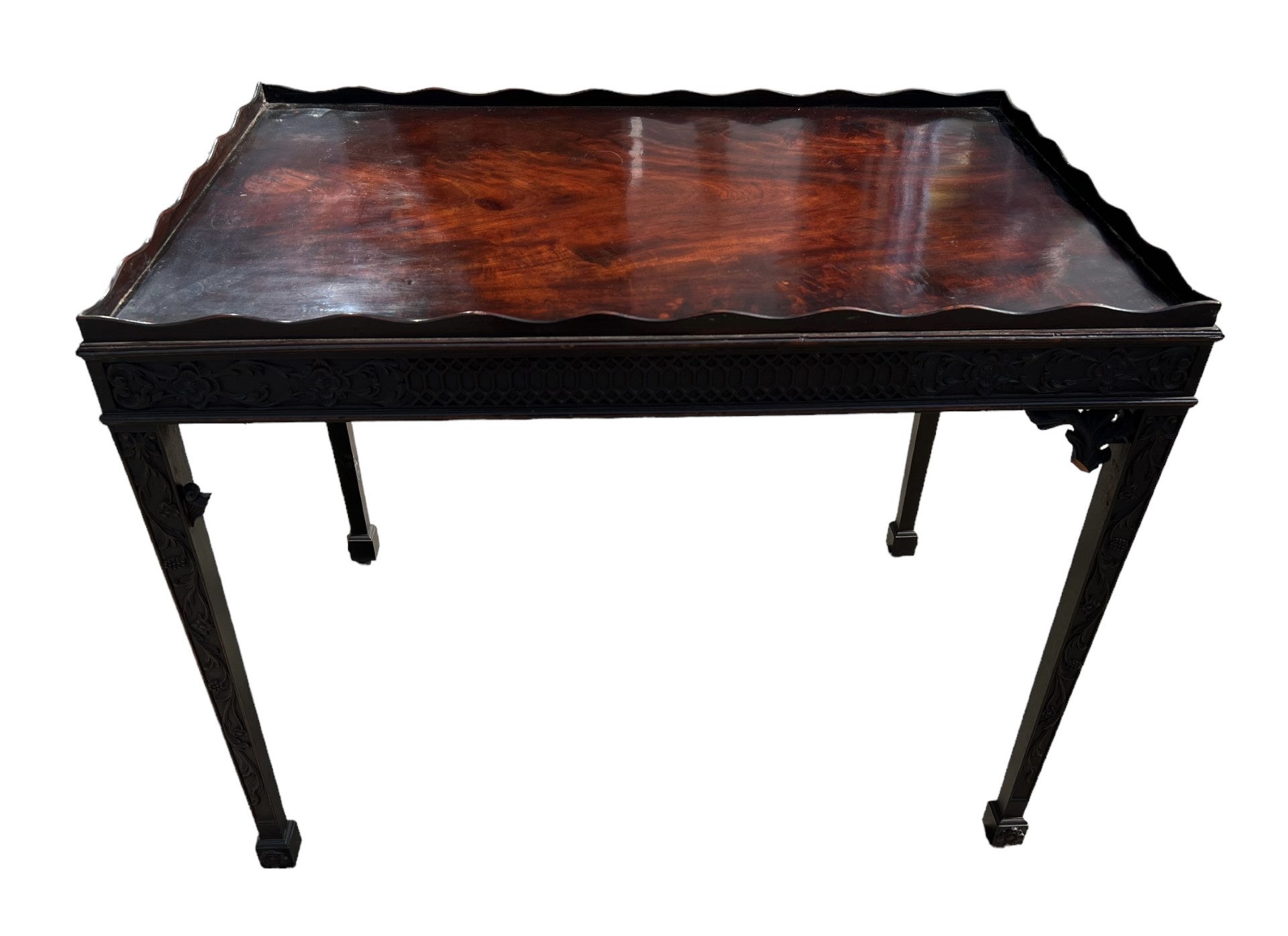 A RARE 18TH CENTURY AMERICA COLONIAL WILLIAMSBURG VIRGINIA CARVED MAHOGANY CHINA SILVER TABLE The - Image 2 of 7