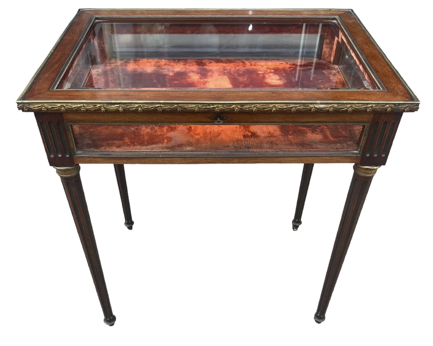 A 19TH CENTURY FRENCH MAHOGANY AND GILT METAL MOUNTED BIJOUTERIE TABLE With hinge top raised on - Image 3 of 6