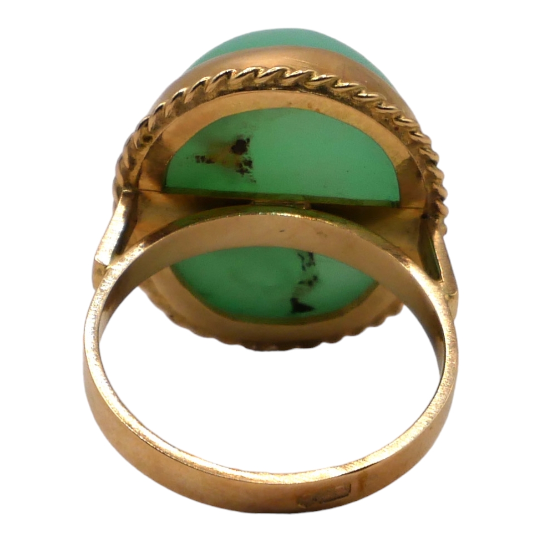 A LARGE POLISH 14CT GOLD AND AQUA CHALCEDONY COCKTAIL RING Having oval cabochon cut aqua - Image 3 of 3