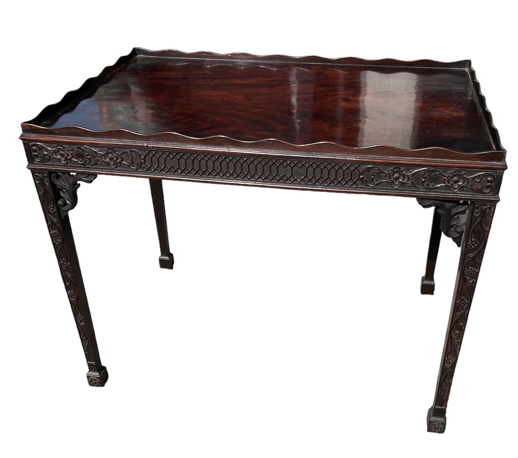 A RARE 18TH CENTURY AMERICA COLONIAL WILLIAMSBURG VIRGINIA CARVED MAHOGANY CHINA SILVER TABLE The - Image 3 of 7