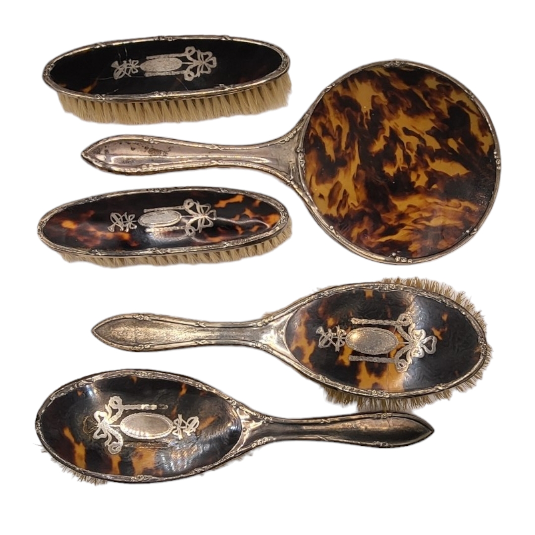 CORKE BROTHERS & CO., AN EDWARDIAN STYLE SILVER AND TORTOISESHELL FIVE PIECE VANITY SET, - Image 2 of 6