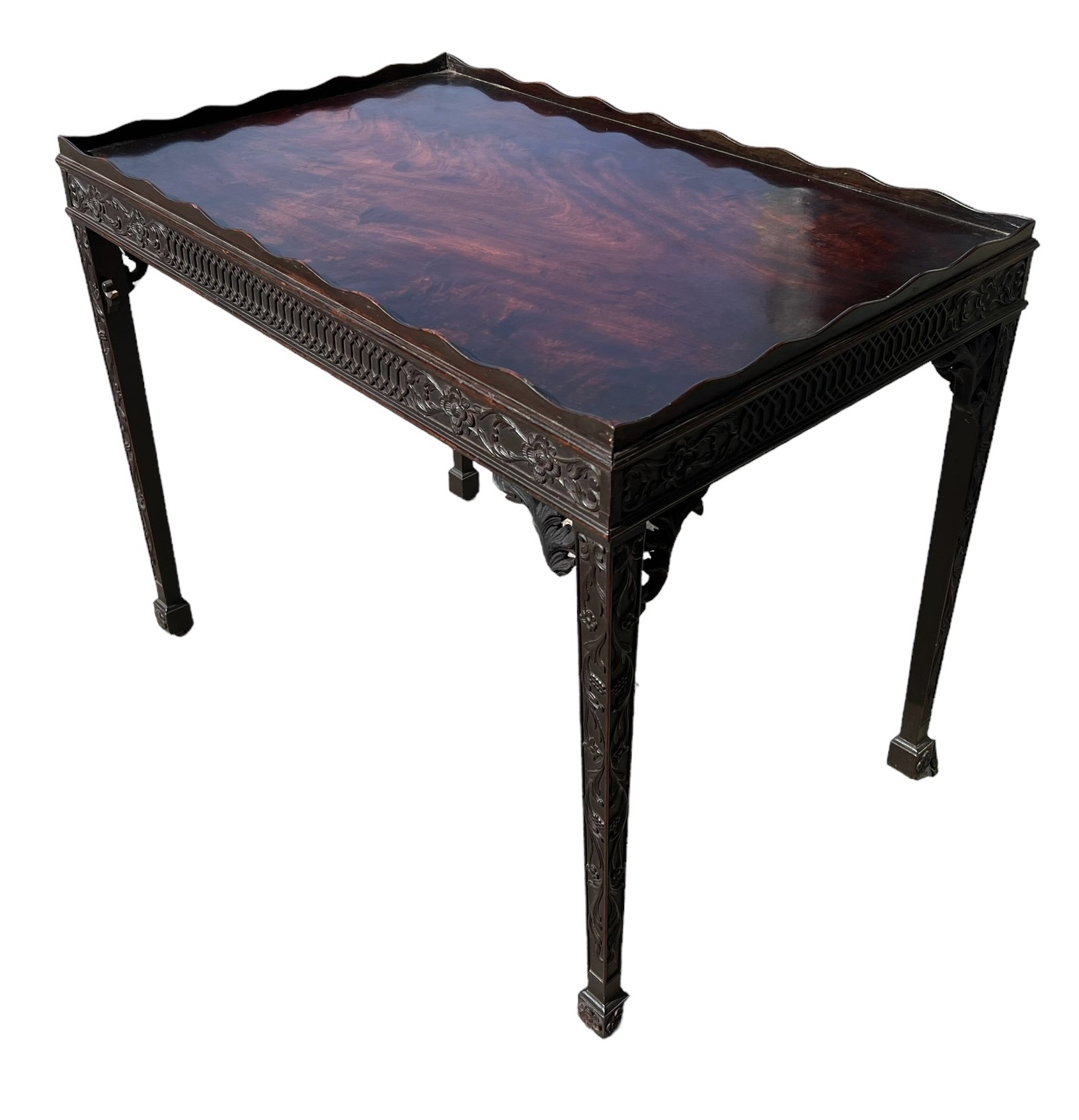 A RARE 18TH CENTURY AMERICA COLONIAL WILLIAMSBURG VIRGINIA CARVED MAHOGANY CHINA SILVER TABLE The - Image 5 of 7