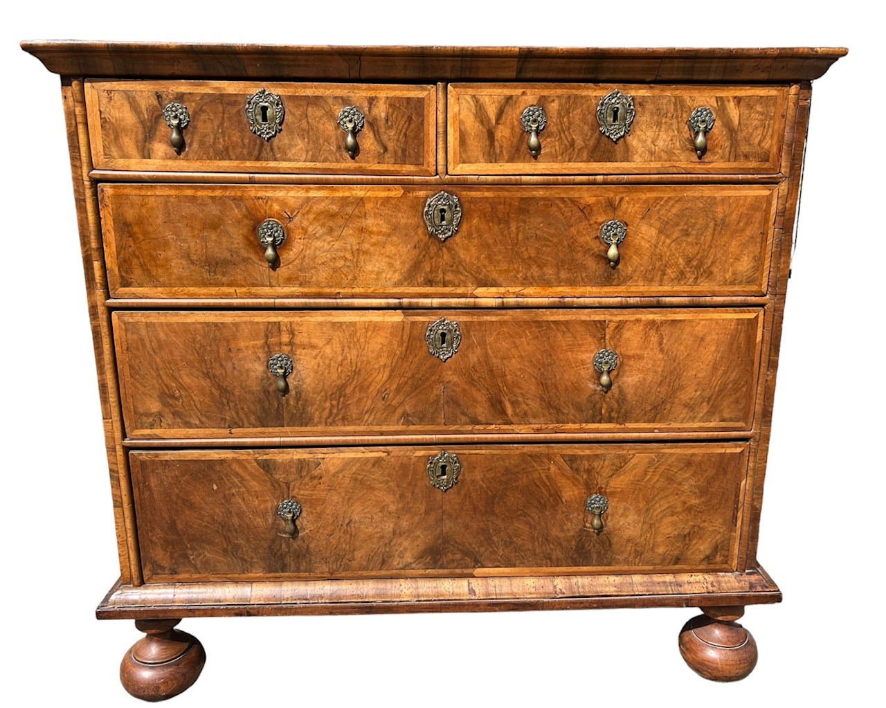 A WILLIAM AND MARY FIGURED WALNUT AND HERRINGBONE INLAY CHEST Two short over three long graduated - Image 8 of 8