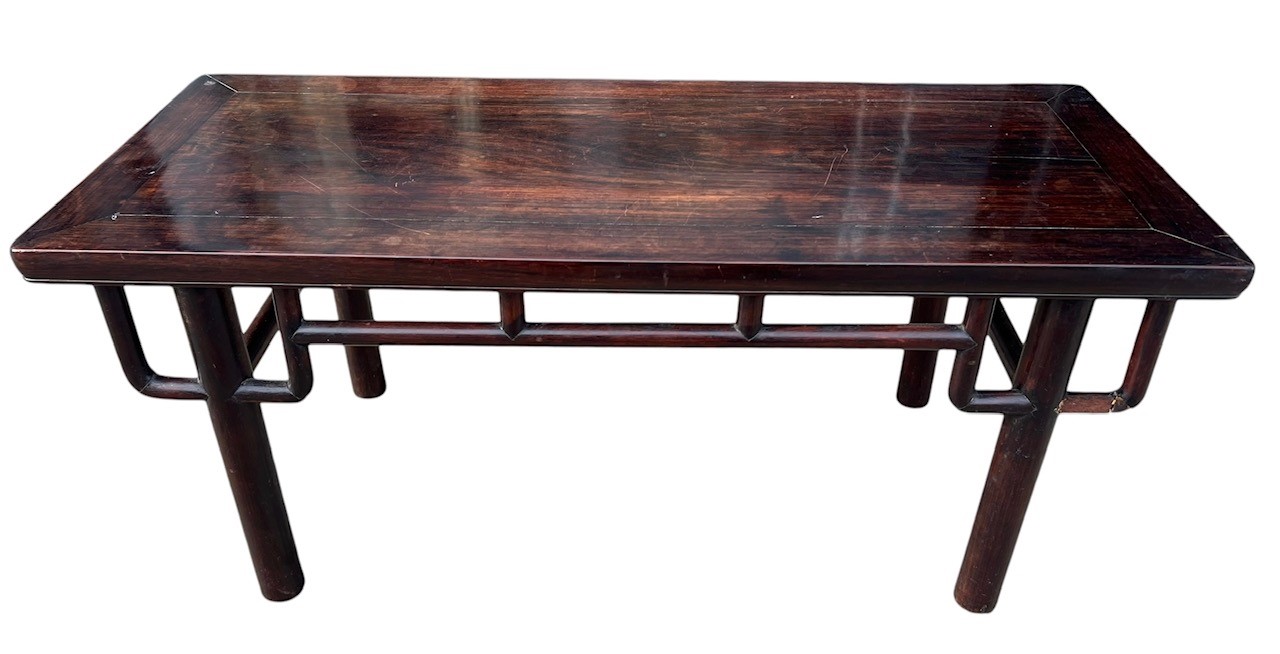 A RARE 17TH CENTURY CHINESE ZITAN LOW TABLE The single panelled top set within a rectangular frame - Image 2 of 15