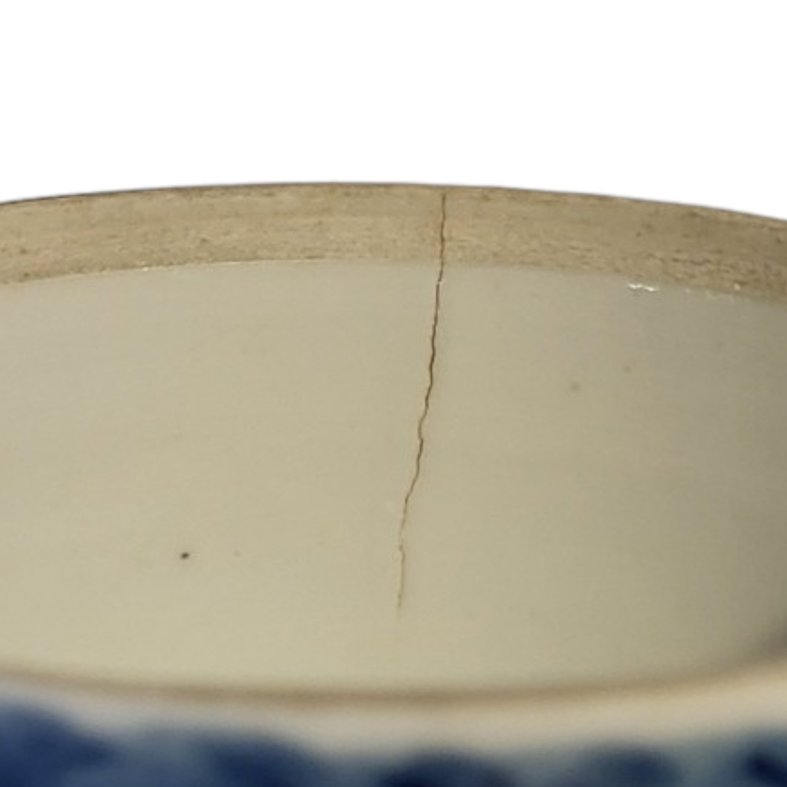 A 19TH CENTURY QING DYNASTY BLUE AND WHITE GINGER JAR AND COVER With continuous landscape view, - Image 8 of 11