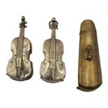 A PAIR OF EARLY 20TH CENTURY WHITE METAL NOVELTY 'CELLO' VESTA CASES Having a hinged compartment