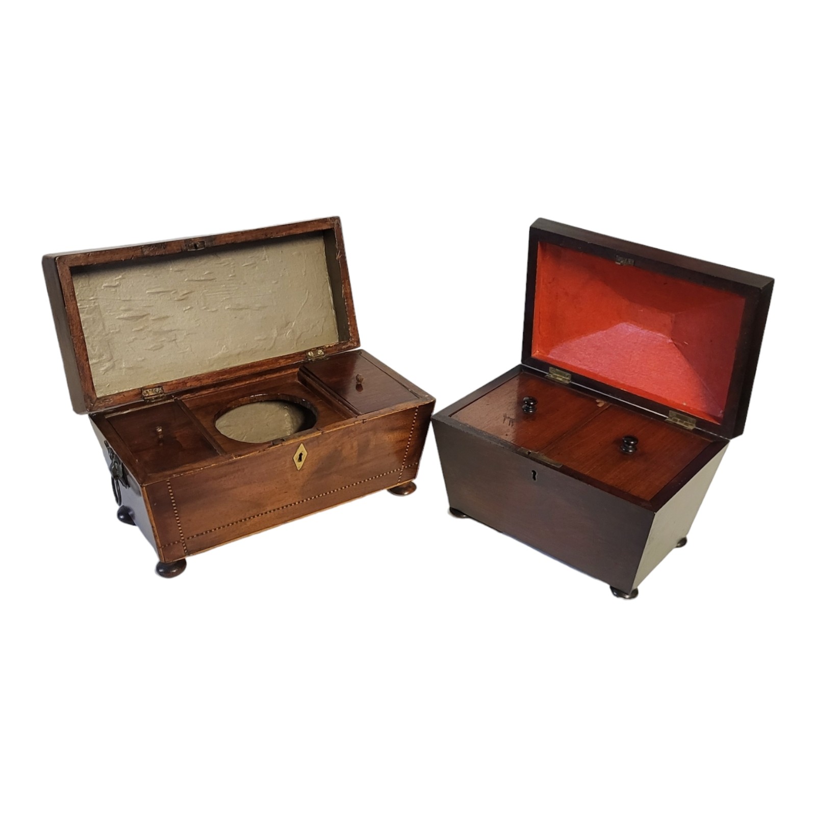 A WILLIAM IV MAHOGANY SARCOPHAGUS SHAPED TEA CADDY, CIRCA 1830 Fitted interior with two lidded - Bild 3 aus 3