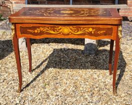 DAL NEGRO, A 20TH CENTURY ITALIAN WALNUT AND MARQUETRY GAMES/ROULETTE TABLE Having inlaid floral