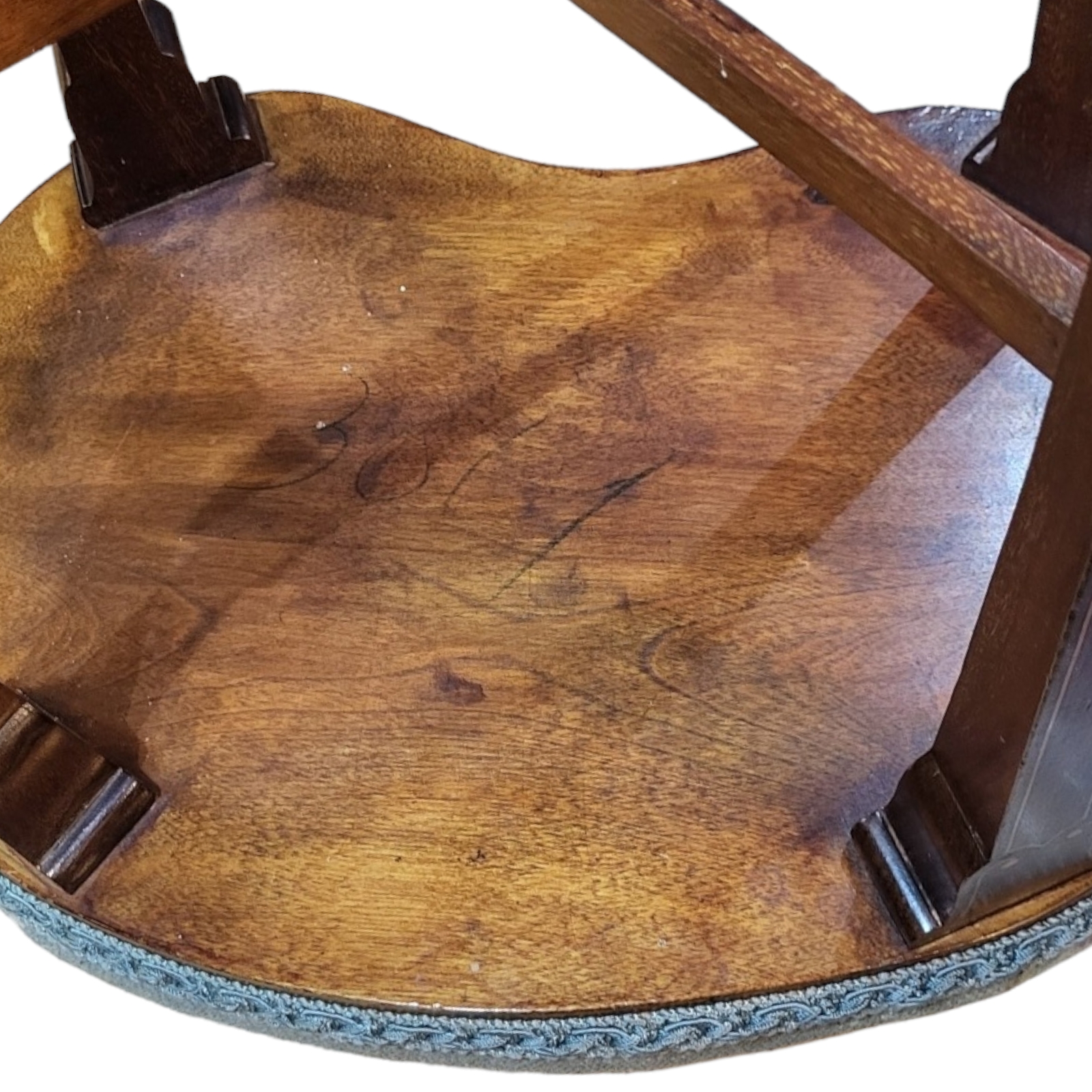 AN EDWARDIAN SHERATON REVIVAL INLAID MAHOGANY STOOL Raised on tapering legs and x shaped supports, - Bild 3 aus 3