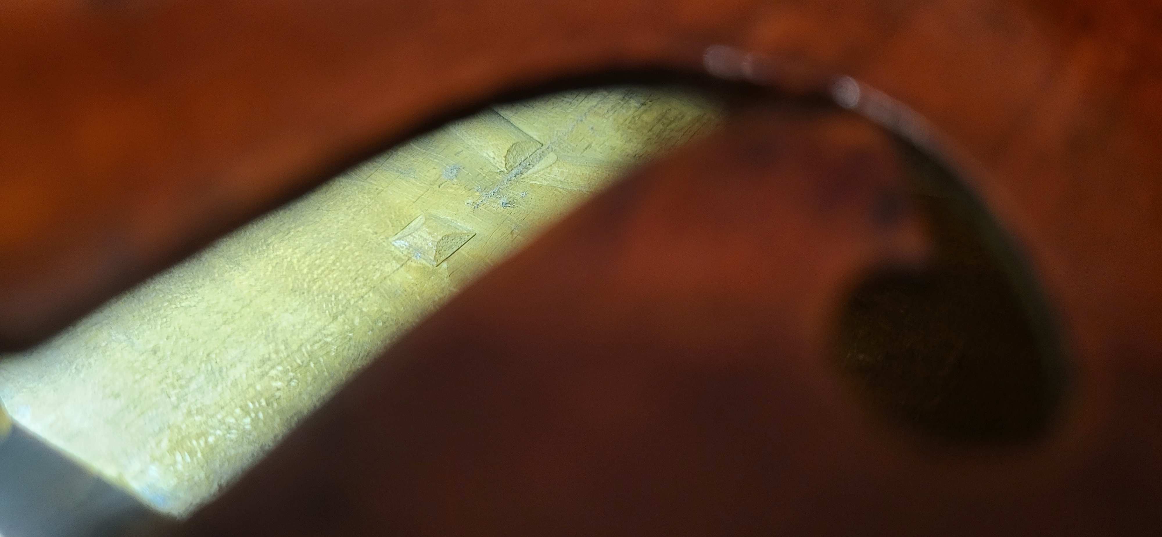 AN EARLY MID 19TH CENTURY FRENCH VIOLIN Indecipherable internal label, colour, orange oily, one - Bild 42 aus 46