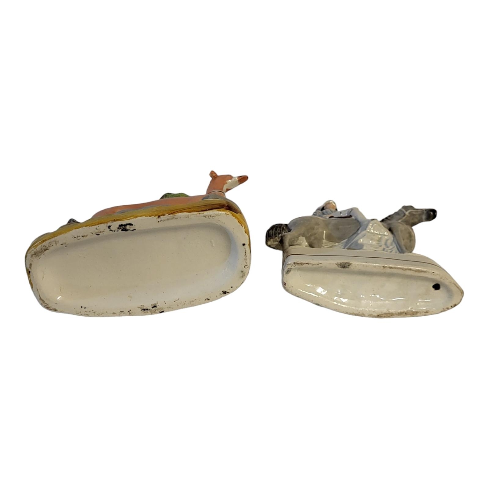 A VICTORIAN STAFFORDSHIRE SPILL VASE MODELLED AS GROUP OF RECLINING AND STANDING GREYHOUNDS, CIRCA - Image 5 of 5