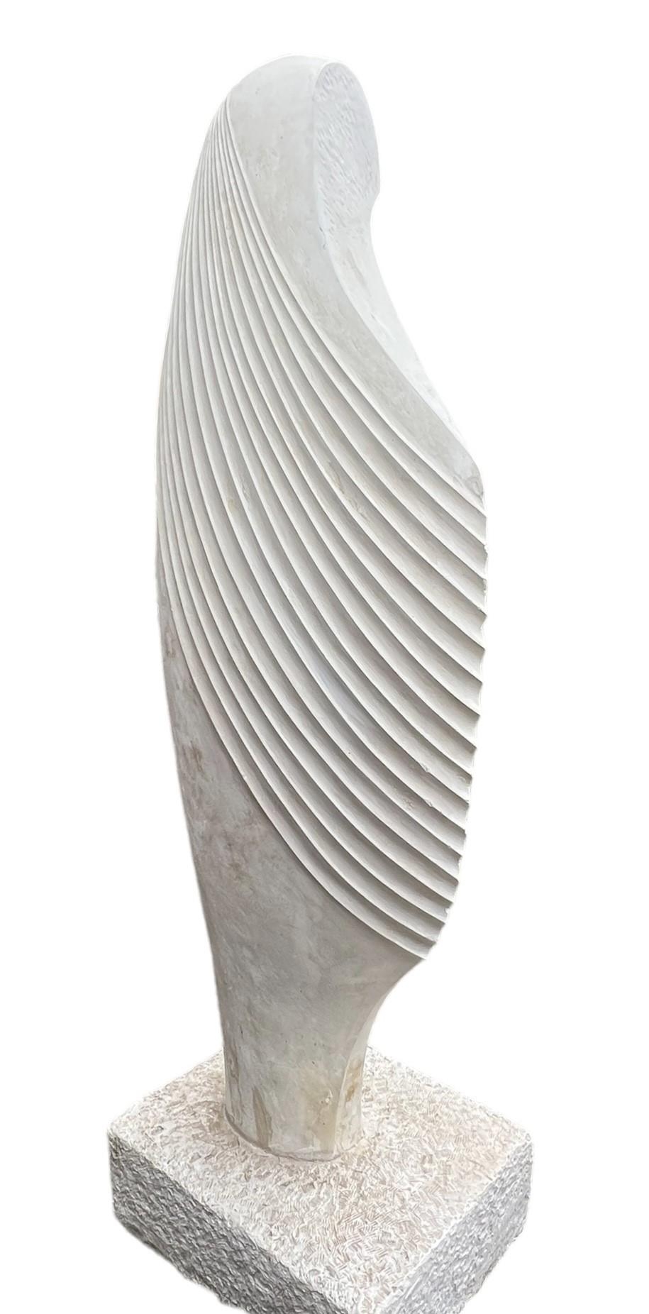 WILLIAM LASDUN, B. 1960, A LARGE ABSTRACT PLASTER SCULPTURE Titled ‘Isis’, signed to plinth base, - Bild 2 aus 3