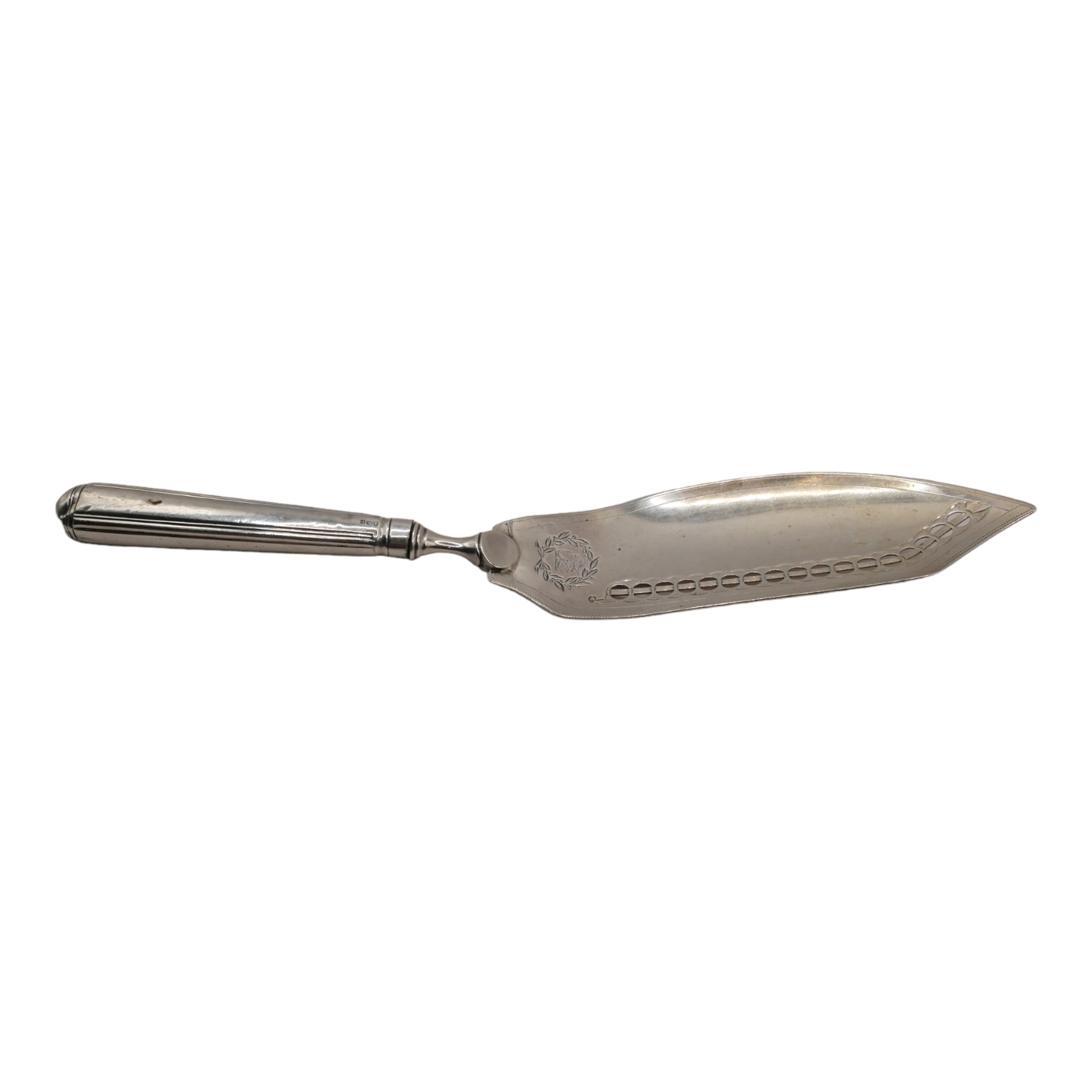 JOHN EMES & JOSEPH THREDDER, GEORGE III SILVER FISH SLICE Hallmarked London, 1801, having chased and - Image 4 of 7