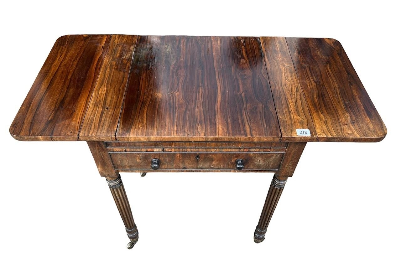 MANNER OF GILLOWS, AN EARLY 19TH CENTURY DROP FLAP GONCALO ALVES CHESS GAME TABLE The sliding - Bild 9 aus 10