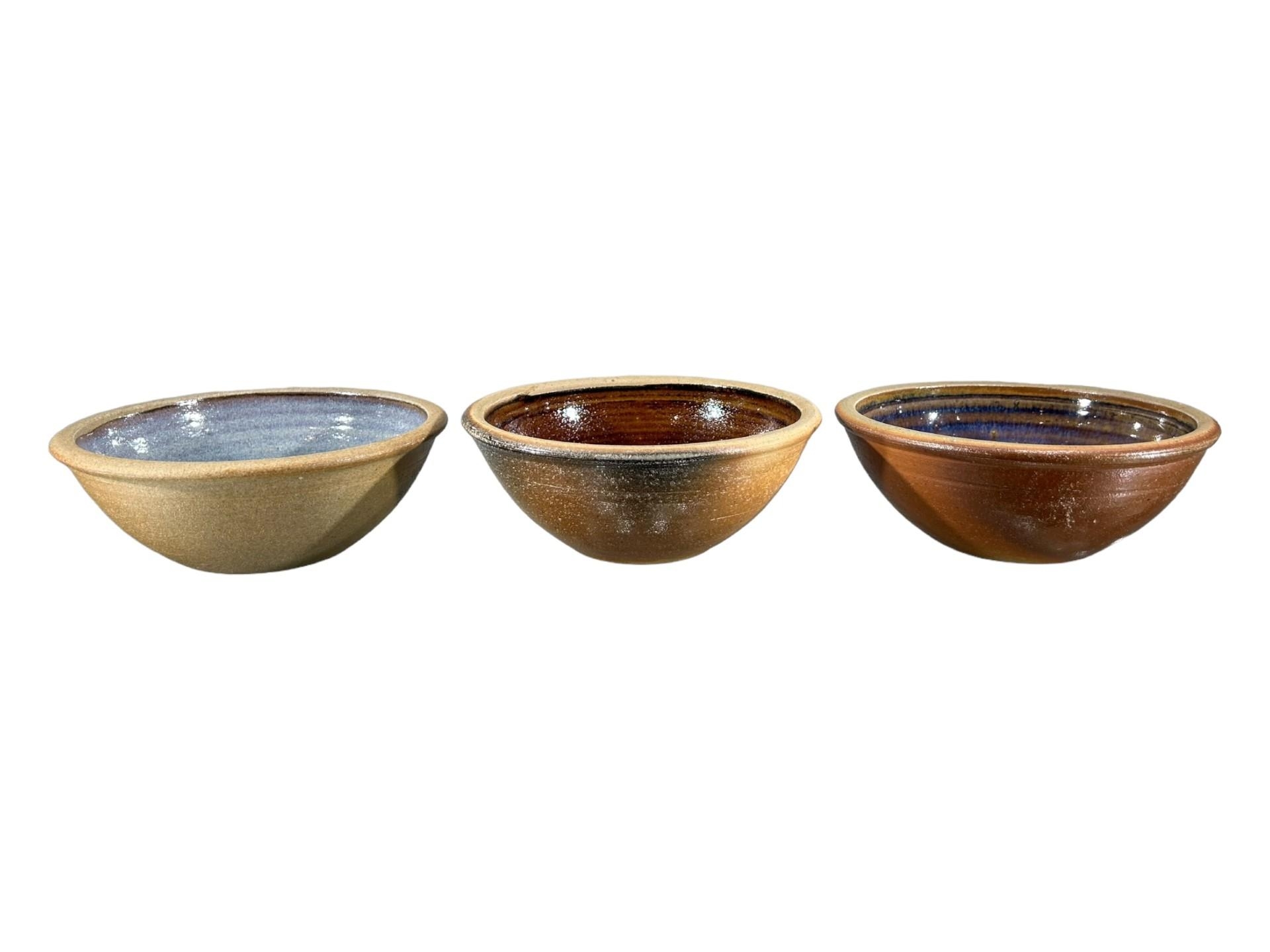 A COLLECTION OF FIVE CERAMICS FESTIVAL STUDIO POTTERY STONEWARE BOWLS, DATED 2001, TWO 2003, 2005 - Image 2 of 7