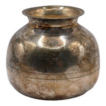 A LATE 19TH/EARLY 20TH CENTURY INDIAN SILVER PUJA WATER VASE Having polished surface exterior with