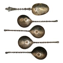 A SET OF FOUR 19TH CENTURY DUTCH SILVER SPOONS WITH STYLISED HORSE HOOF FINIALS, TOGETHER WITH