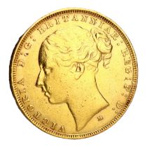 A 22CT GOLD VICTORIAN FULL SOVEREIGN, DATED 1882 Young Victoria bust facing left. (diameter 22mm,