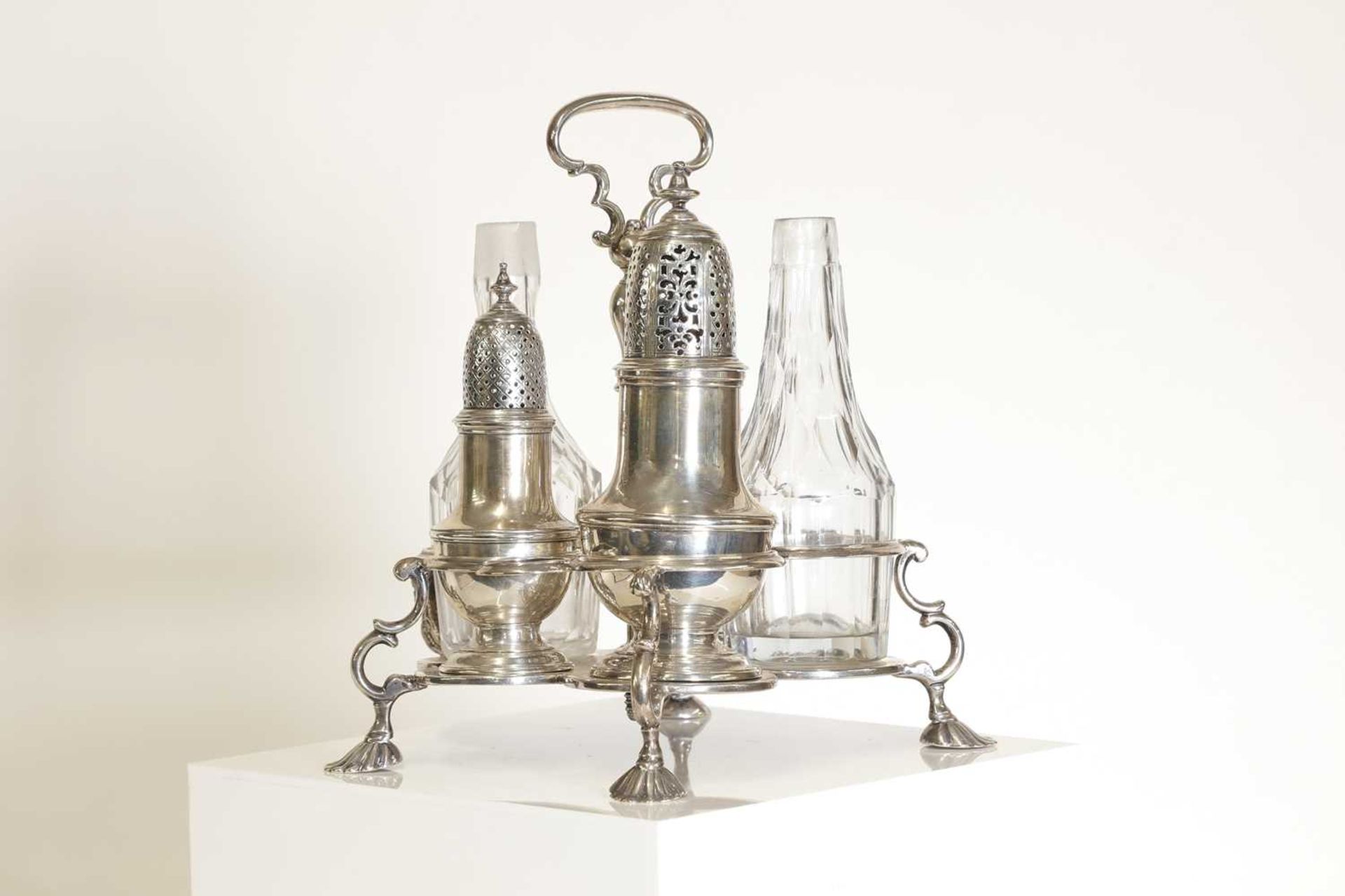 A George II silver and cut-glass cruet set, - Image 2 of 7