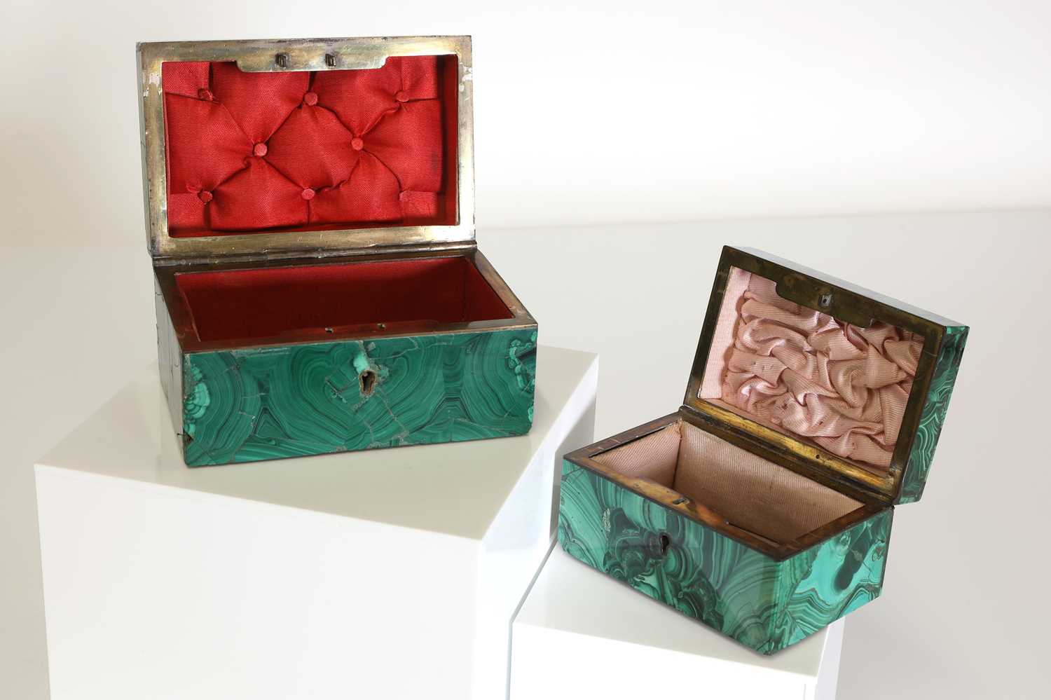 Two malachite veneered jewellery boxes or caskets, - Image 7 of 15