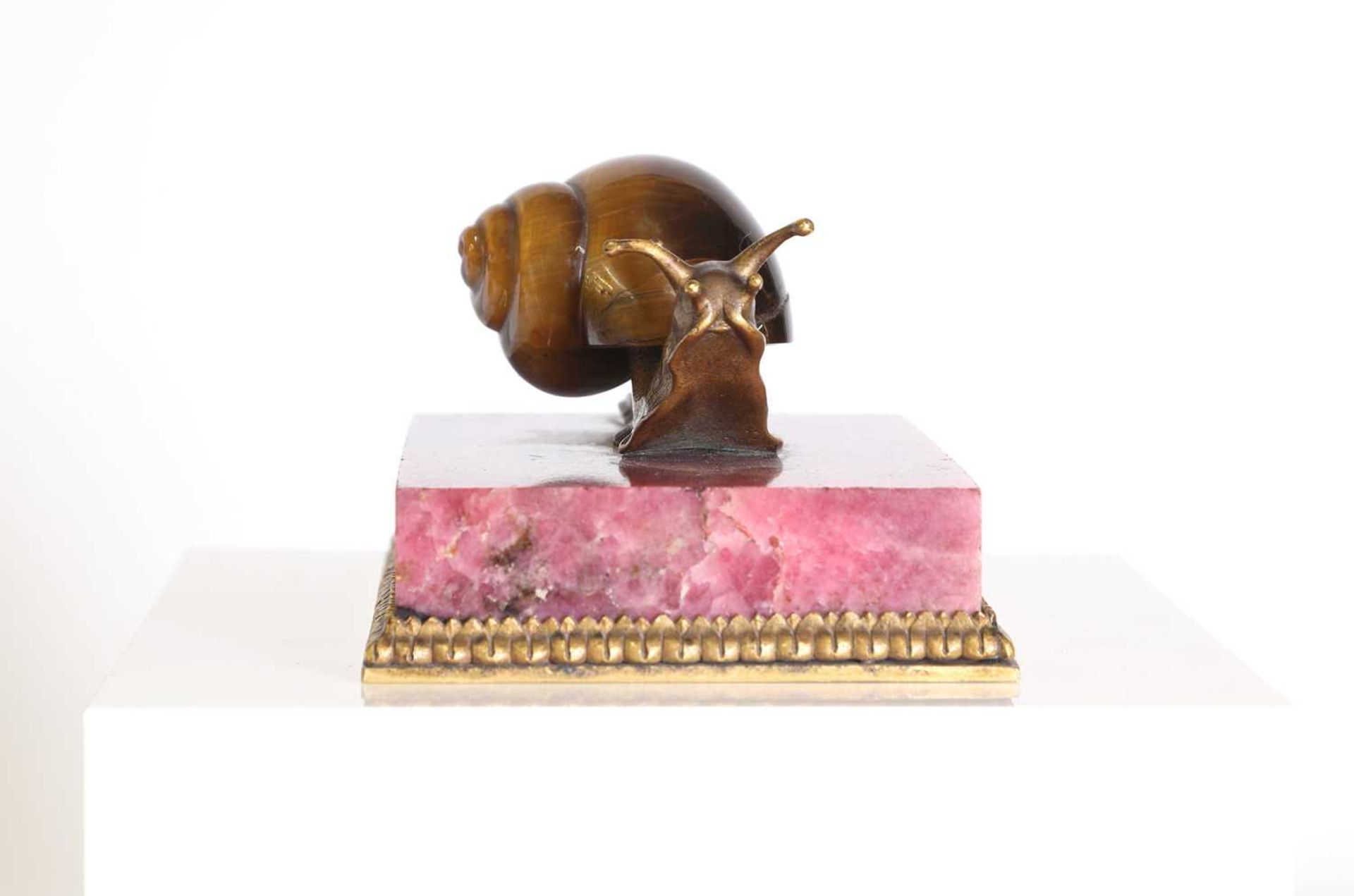 A tiger's eye and ormolu snail, - Image 2 of 25