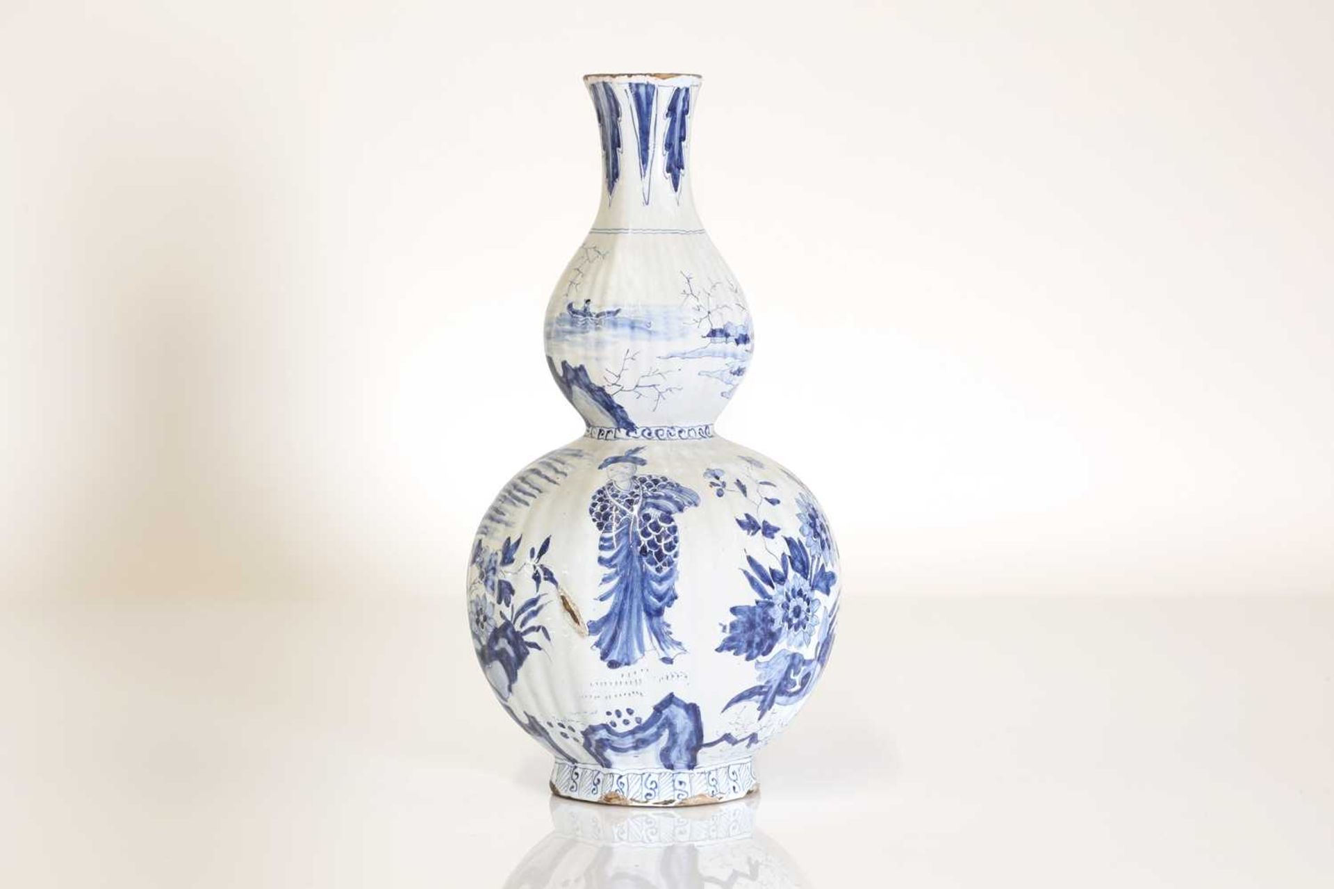 A delft tin-glazed earthenware double gourd vase, - Image 4 of 19