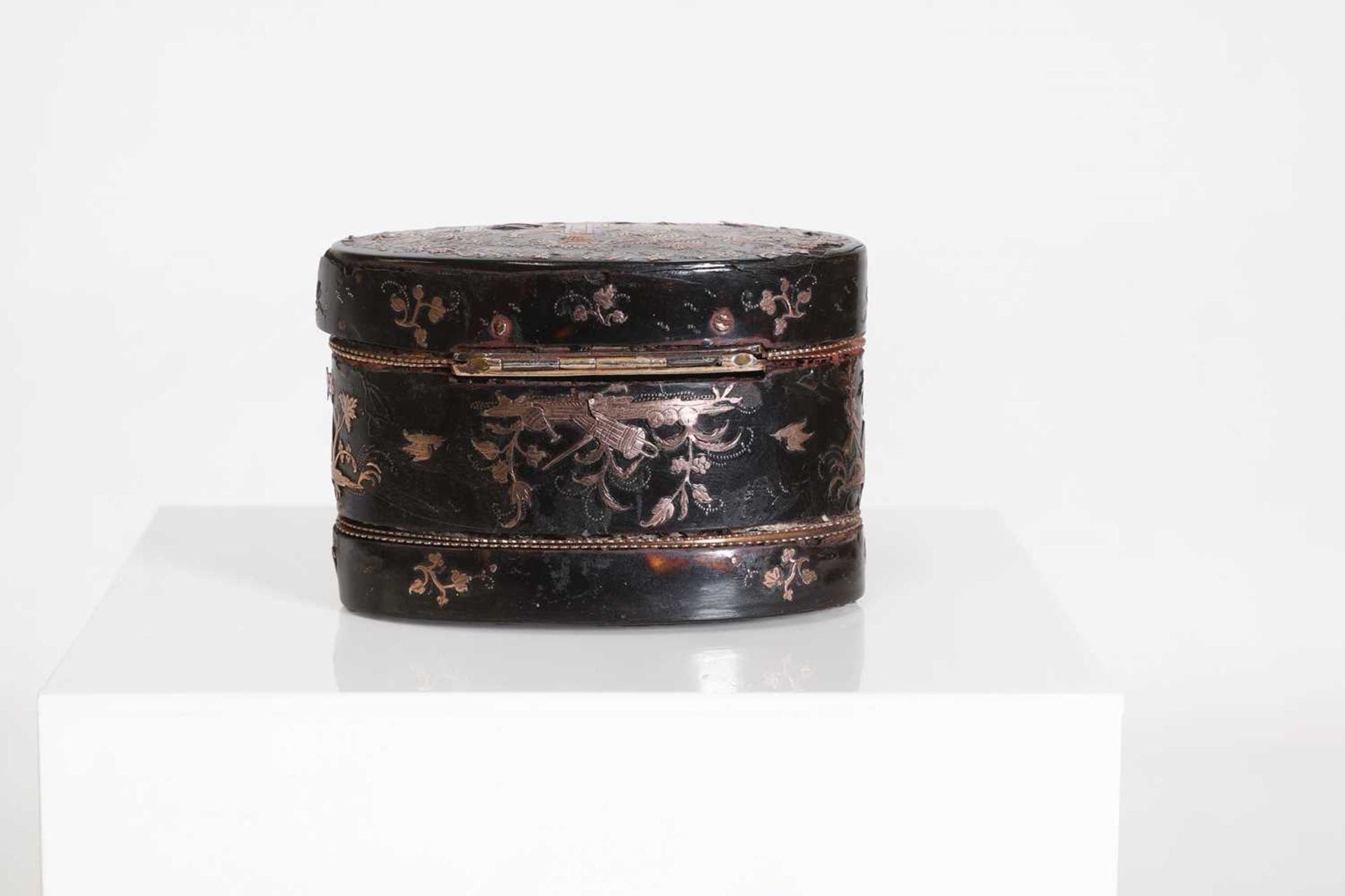 A tortoiseshell and 9ct gold inlaid box, - Image 11 of 33
